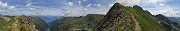 48 Panoramica al Passo di Publino (2368 m) verso la Valle del Livrio e il Pizzo Zerna